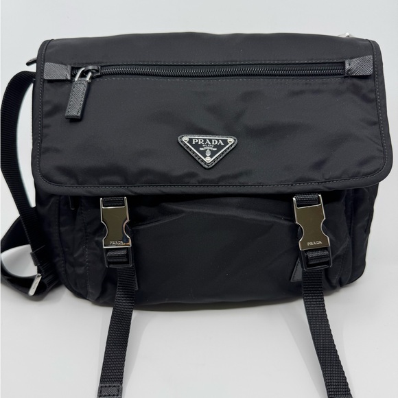 Prada Re-Nylon and Saffiano Leather shoulder bag. - Picture 5 of 14